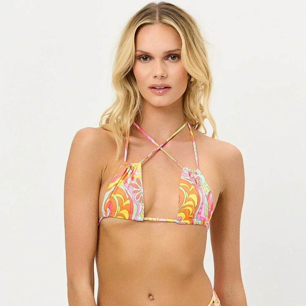 Frankies Bikinis Far Out Sand Halter Bikini Top size Small
